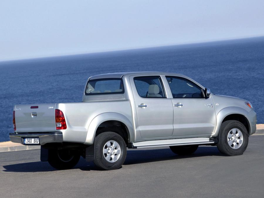  Toyota Hilux Double Cab 2005 года  (фото 8 из 30)